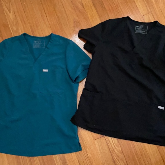 Two Figs scrub tops. Size medium. Price is for both together - Picture 1 of 3